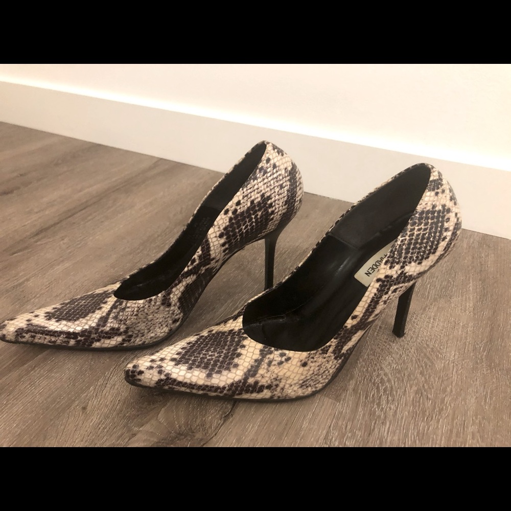 💕Gorgeous Steve Madden Heels💕